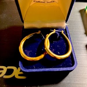 Women hoops earrings